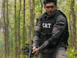 ঈদ উপলক্ষে যুক্তরাষ্ট্রে মুক্তি পাচ্ছে ‘ব্ল্যাক ওয়ার’