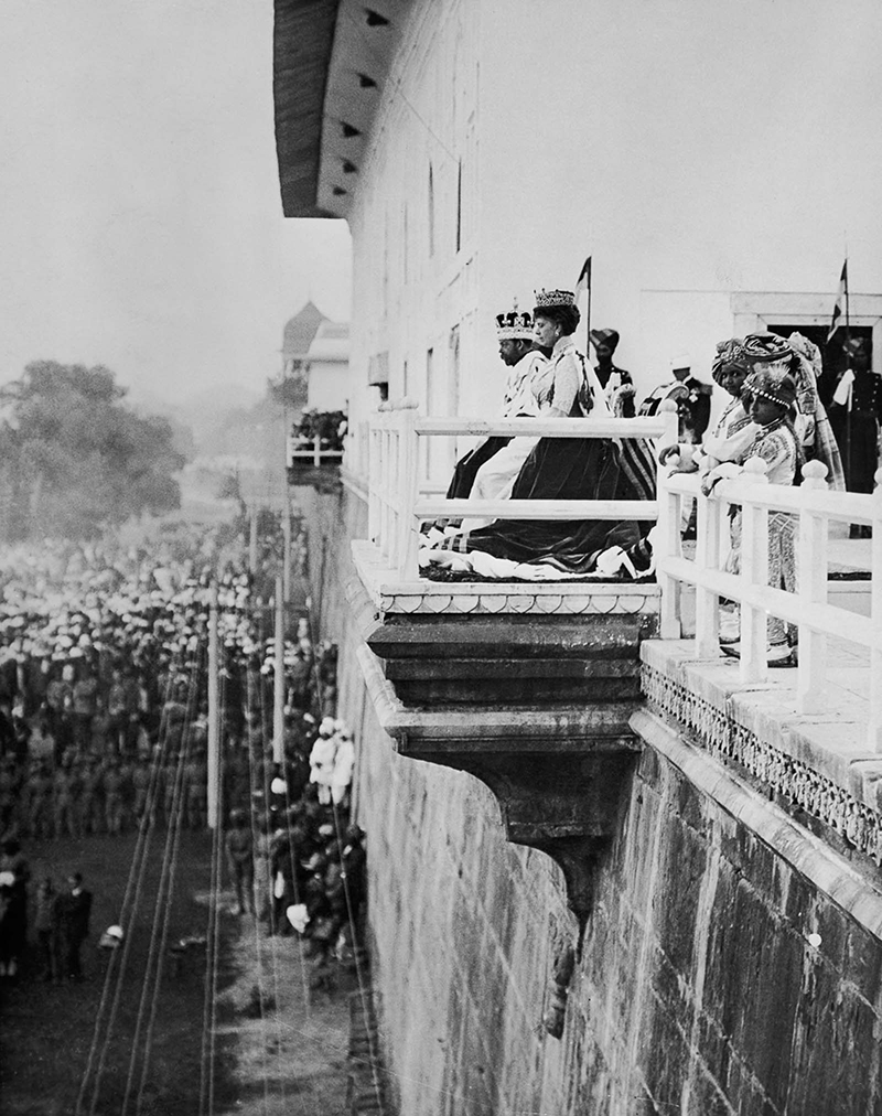 লালকেল্লার ঝুল বারেন্দায় রাজা ও রানী