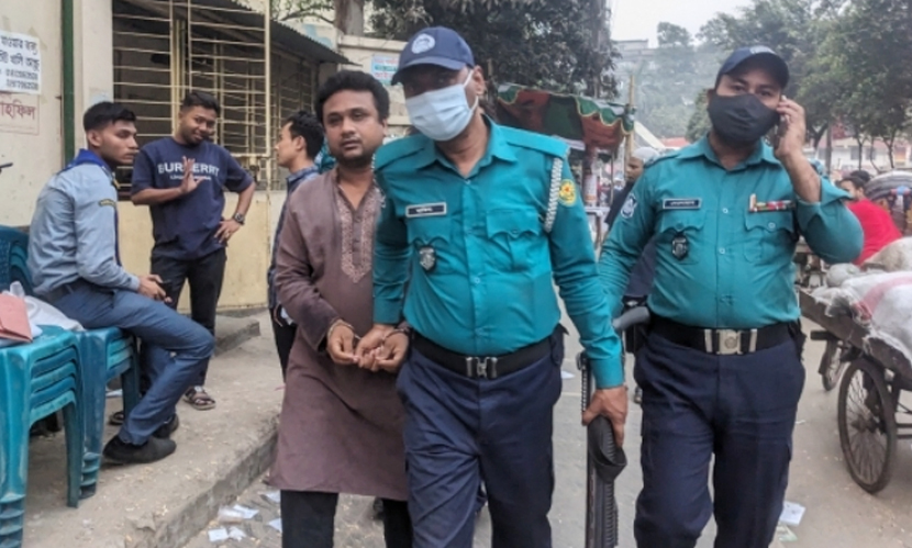 জবিতে ‘জয় বাংলা’ লেখায় নিষিদ্ধ ছাত্রলীগ কর্মী আটক