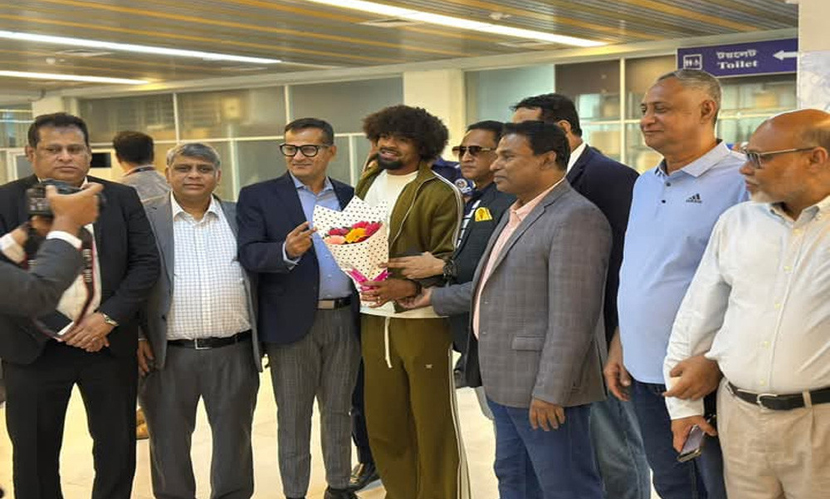 বাংলাদেশে পা রাখলেন হামজা