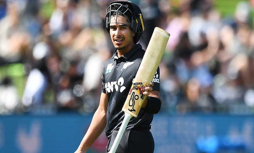 ২৪ বলে ফিফটি, অভিষেকে আব্বাসের ইতিহাস