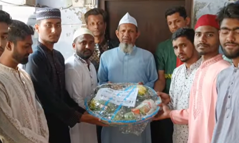 শহিদ আসিফের পরিবাকে তারেক রহমানের পক্ষ থেকে উপহার
