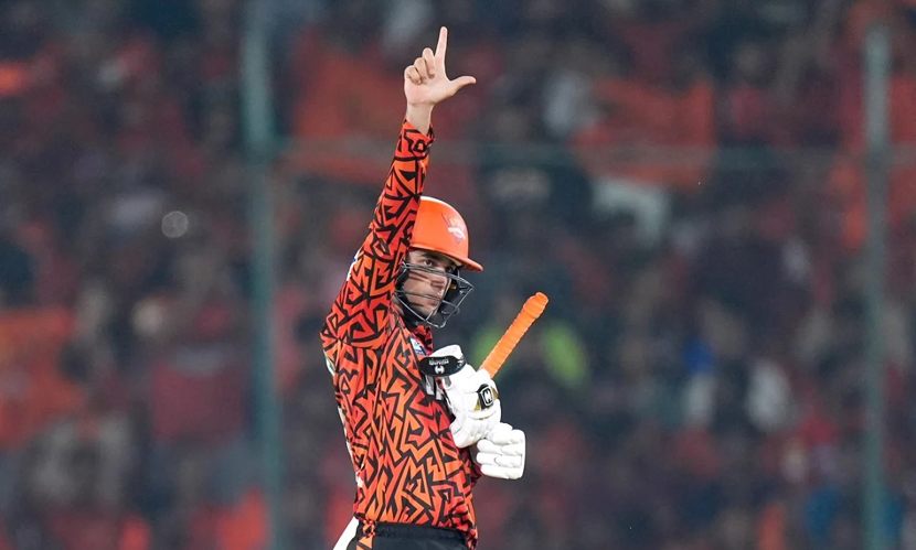 অভিষেক তাণ্ডবে লণ্ডভণ্ড আইপিএলের রেকর্ডবুক