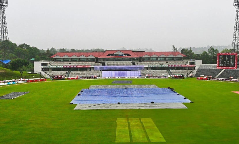 সিলেটে বৃষ্টি, শুরু হয়নি তৃতীয় দিনের খেলা