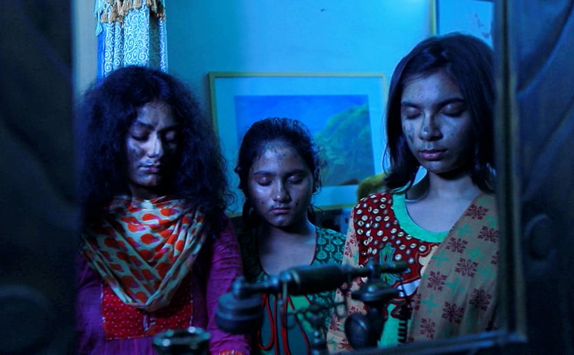 কাজী নজরুল ইসলামের রচিত গল্প ‘শিকারি’ ও ‘প্ল্যানচ্যাট’ অবলম্বনে নির্মাণ করা হয়েছে নাটিকটি