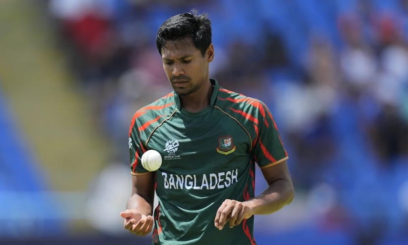 ডেথ ওভার বোলিংয়ে বিশ্বরেকর্ড মোস্তাফিজের