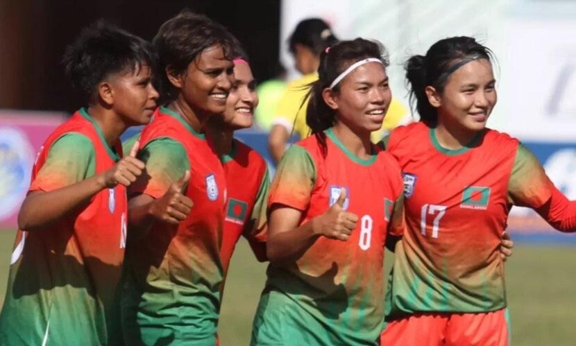 ৯ ‘বিদ্রোহী’ ফুটবলার নিয়ে জর্ডান যাচ্ছেন বাটলার ৯ ‘বিদ্রোহী’ ফুটবলার নিয়ে জর্ডান যাচ্ছেন বাটলার