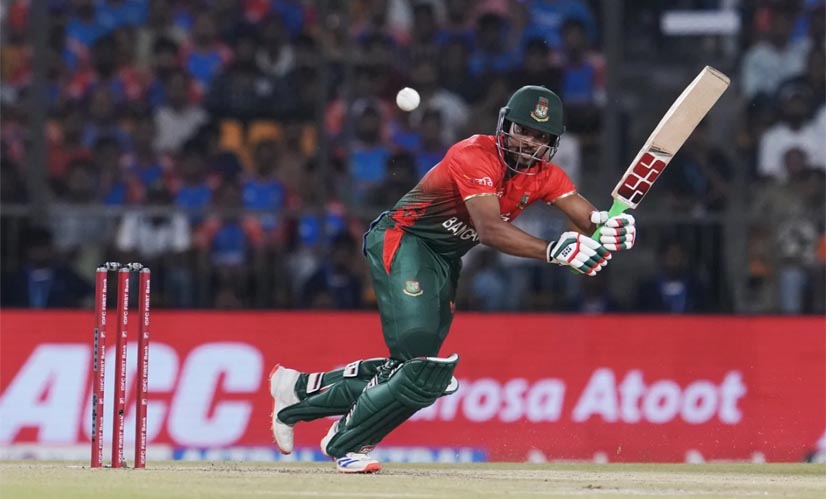 যে কারণে টি-টোয়েন্টি দলে টিকে গেলেন শান্ত যে কারণে টি-টোয়েন্টি দলে টিকে গেলেন শান্ত