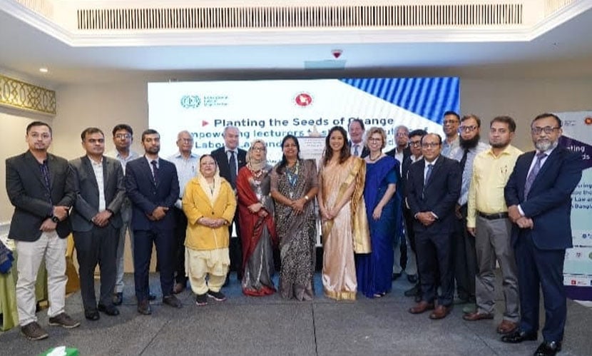 শ্রম আইনকে পাঠ্যক্রমে যুক্ত করছে দেশের ১৩টি বিশ্ববিদ্যালয়