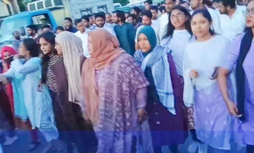 বহদ্দারহাট থেকে বিপ্লব উদ্যান লোকে লোকারণ্য। ছবি: সংগৃহীত