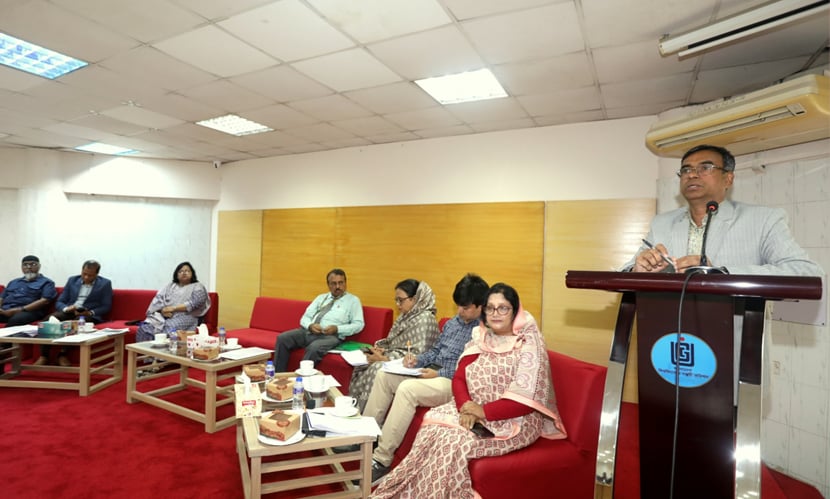 ‘শিক্ষার্থীদের হতাশা দূর করতে স্বাস্থ্য সুরক্ষা প্রকল্প নেওয়া হয়েছে’
