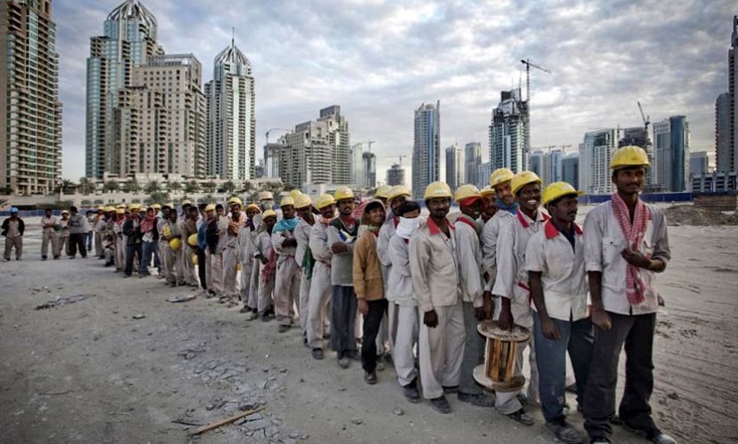 গতবছর অভিবাসী শ্রমিক বেড়েছে ১২ শতাংশ, বেড়েছে নারী অভিবাসনের হারও