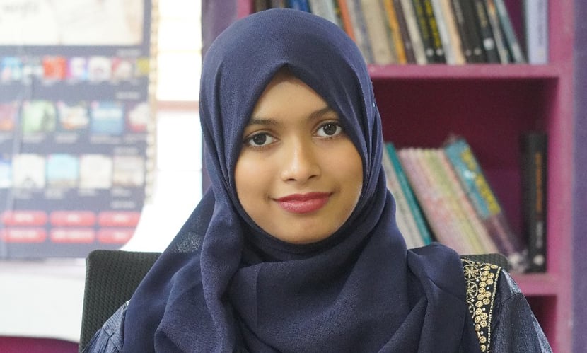 জুলাই আন্দোলনের একজন সক্রিয় যোদ্ধা ছিলেন নুসরাত জাহান। রাজধানীর ডেমরা এলাকার বিভিন্ন দেয়ালে এখনো শোভা পাচ্ছে নুসরাতের আঁকা প্রতিবাদী গ্রাফিতি ও দেয়াল লিখন