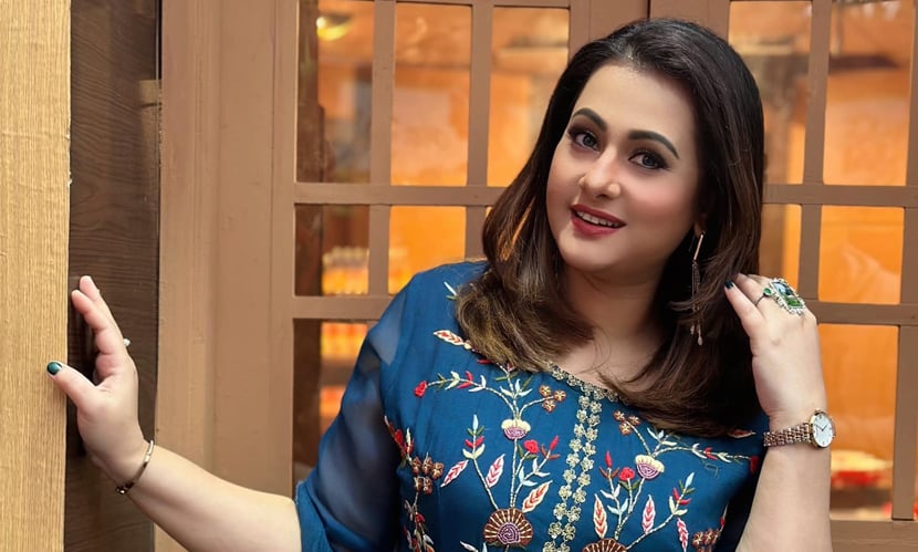 ১৯৯৭ সালে মাত্র ১৬ বছর বয়সে ‘এ জীবন তোমার আমার’ দিয়ে চলচ্চিত্রে আসেন পূর্ণিমা