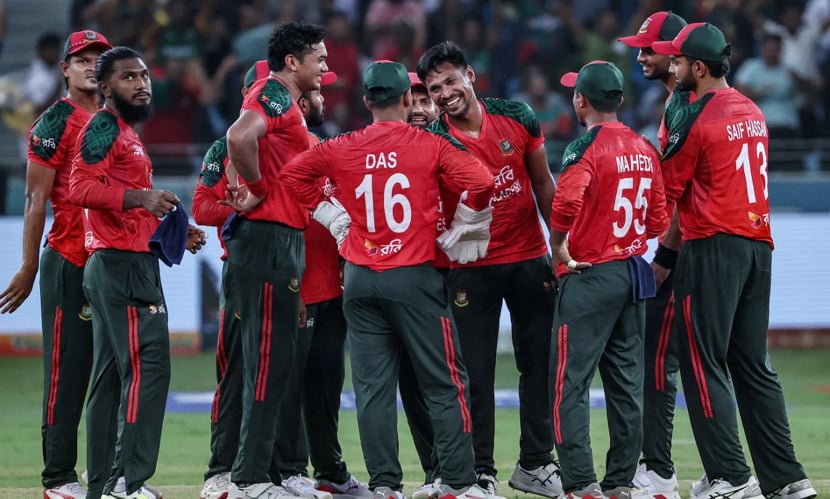 টসে জিতে বোলিংয়ে বাংলাদেশ টসে জিতে বোলিংয়ে বাংলাদেশ
