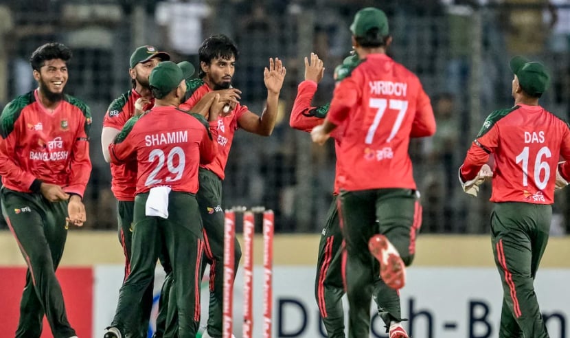 শক্ত একাদশ নিয়ে হংকংয়ের মুখোমুখি বাংলাদেশ