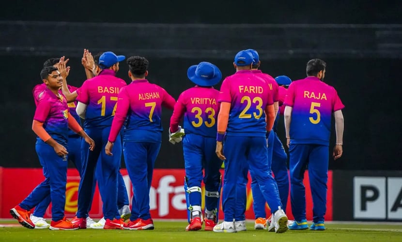 শেষ দল হিসেবে স্কোয়াড ঘোষণা আরব আমিরাতের