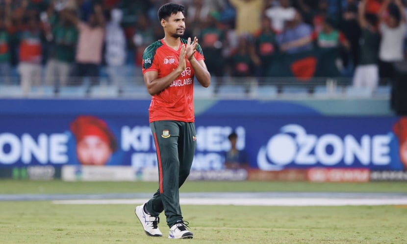 টি-২০তে ‘ডট বলের রাজা’ এখন মোস্তাফিজ
