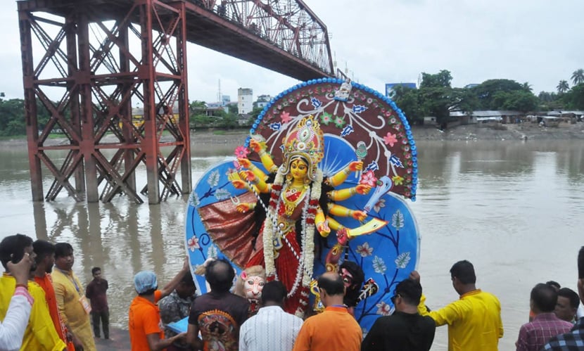 সিলেটে প্রতীমা বিসর্জনের মধ্য দিয়ে শারদীয় দুর্গোৎসব 