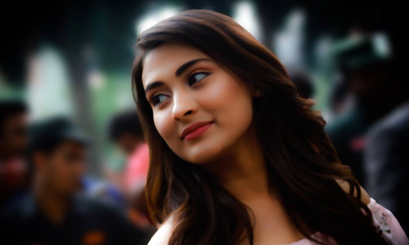 অভিনেত্রী মেহজাবীনের বিরুদ্ধে গ্রেফতারি পরোয়ানা