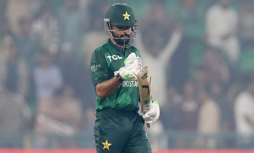 রোহিতকে ছাড়িয়ে টি-২০তে সবার উপরে বাবর