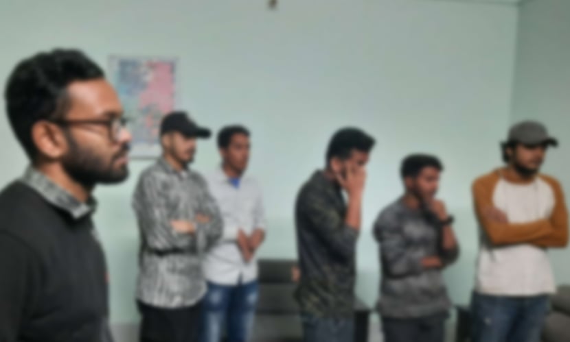 গাঁজা সেবনের সময় ৭ শিক্ষার্থী আটক