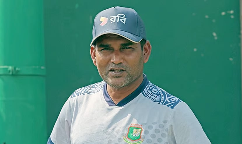 পদত্যাগ করলেন কোচ সালাউদ্দিন