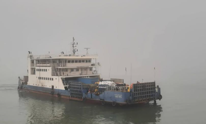 ৫ ঘণ্টা পর দৌলতদিয়া-পাটুরিয়ায় ফেরি চলাচল স্বাভাবিক