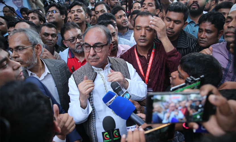 মির্জা আব্বাসের গাড়ি আটকে দিল ইনকিলাব মঞ্চ