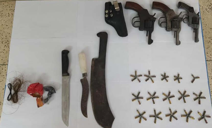 ‘বোমা কাল্লু’ ও ‘লেংড়া রুবেল’র খোঁজে সেনাবাহিনীর অভিযান