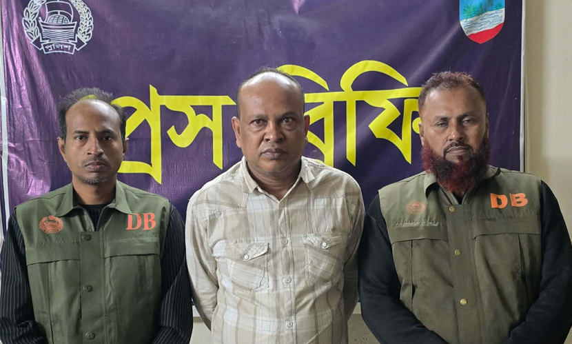 যশোরের শীর্ষ সন্ত্রাসী ‘টাক মিলন’ ঢাকায় গ্রেফতার
