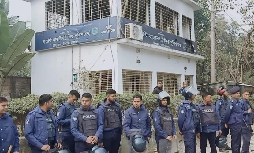 চাঁপাইনবাবগঞ্জে ৩০০ জনের বিরুদ্ধে মামলা, গ্রেফতার ৯