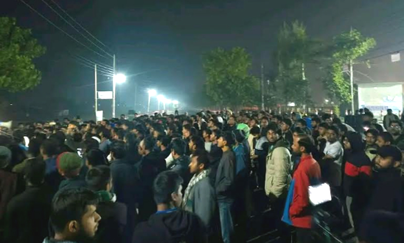 গোবিপ্রবিতে জয় বাংলা চত্বরকে শহিদ হাদি চত্বর ঘোষণা শিক্ষার্থীদের 