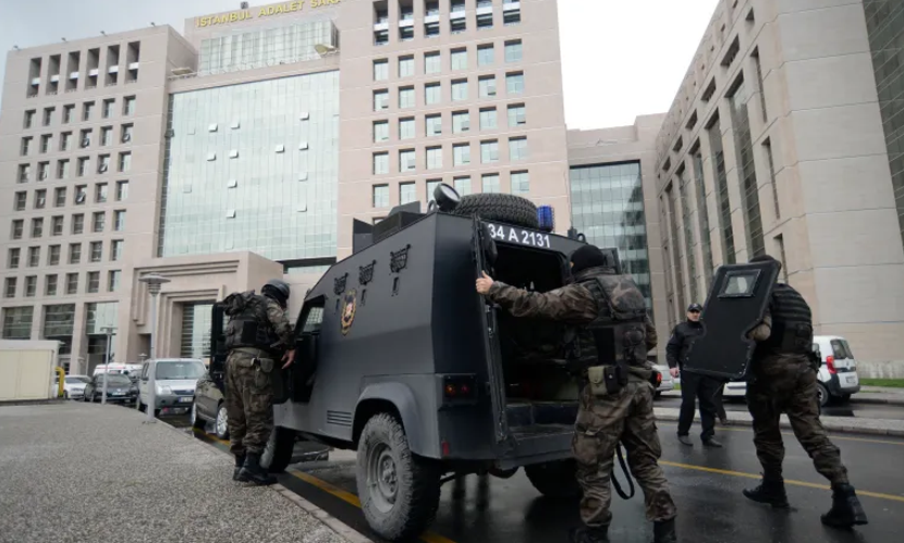 তুরস্কে নববর্ষে হামলার পরিকল্পনাকারী সন্দেহে ১১৫ জন আইএস গ্রেফতার