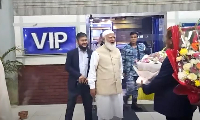 লন্ডন সফর সংক্ষিপ্ত করে দেশে ফিরলেন জামায়াত আমির