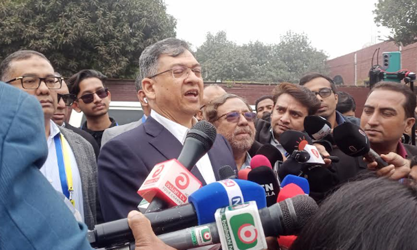 তারেক রহমানকে বরণে বিমানবন্দরে বিএনপির শীর্ষ নেতারা