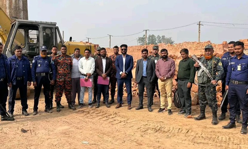 টাঙ্গাইলে ৫ ইট ভাটায় ভ্রাম্যমাণ আদালতের ২৯ লাখ টাকা জরিমানা