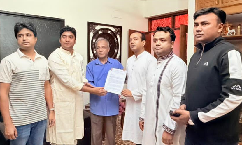 ওসমান হাদি হত্যার বিচার ও নিরাপত্তা নিশ্চিতে ছাত্রদলের স্মারকলিপি