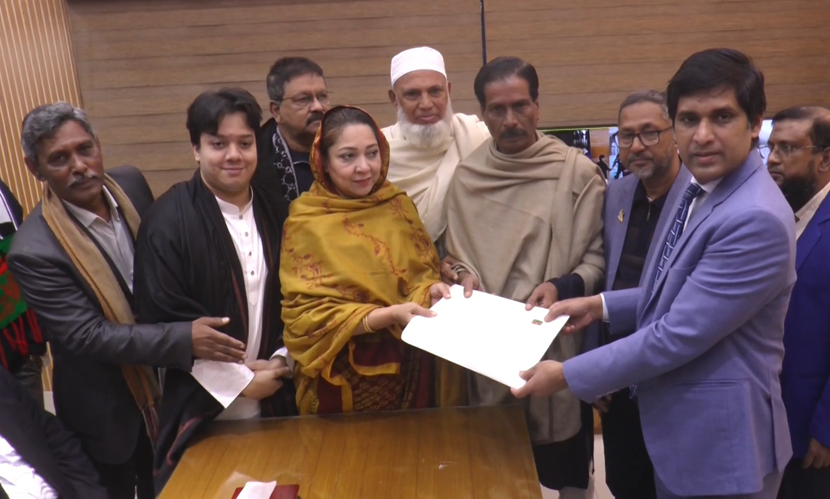 ফরিদপুরে বিএনপি-জাপার প্রার্থীর মনোনয়নপত্র জমা
