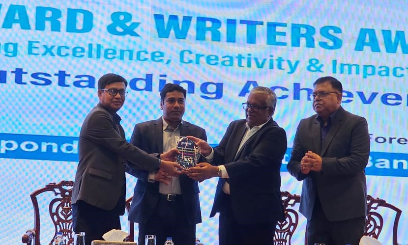 সেরা রিপোর্টারের পুরস্কার পেলেন সারাবাংলা ডটনেটের অপূর্ব