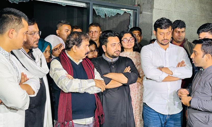 সরকারের একটি অংশের সংশ্লিষ্টতা ছাড়া দুই পত্রিকায় হামলা সম্ভব নয়: নাহিদ