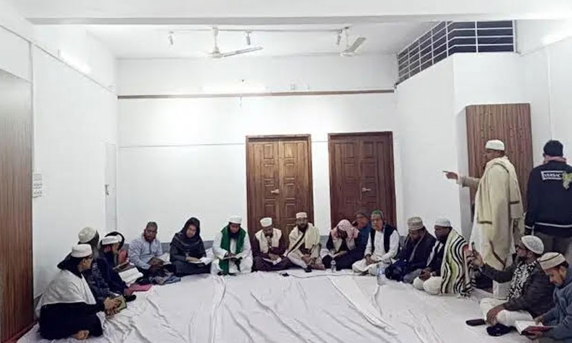 নয়াপল্টনে চলছে কোরআন খতম