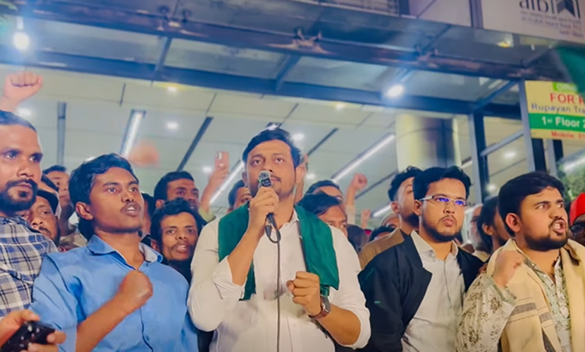 দূতাবাস আক্রান্ত হলে বহির্শক্তির হস্তক্ষেপের সুযোগ তৈরি হবে: নাসীরুদ্দীন