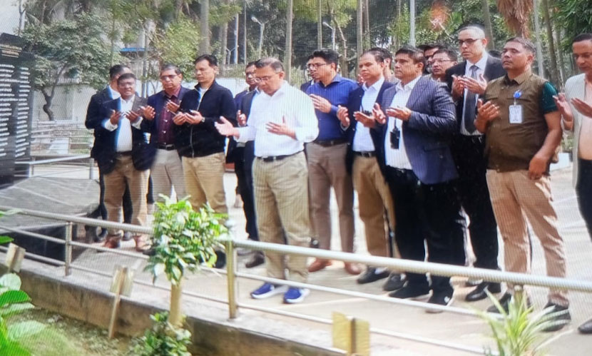 বিডিআর বিদ্রোহে শহিদদের কবর জিয়ারত করলেন তারেক রহমান