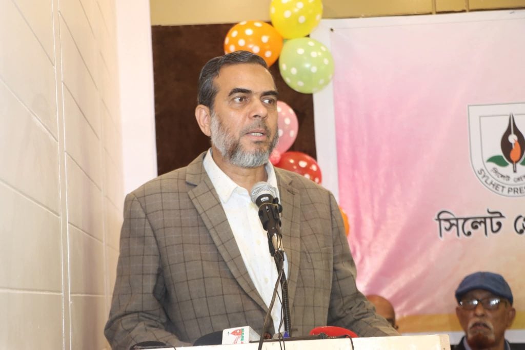 বক্তব্য দিচ্ছেন জামায়াতে ইসলামীর সহকারী সেক্রেটারী এহসানুল মাহবুব জুবায়ের।