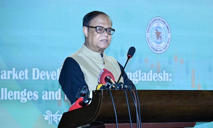 ব্যাংক থেকে করপোরেট ঋণ কমানো হবে: গভর্নর