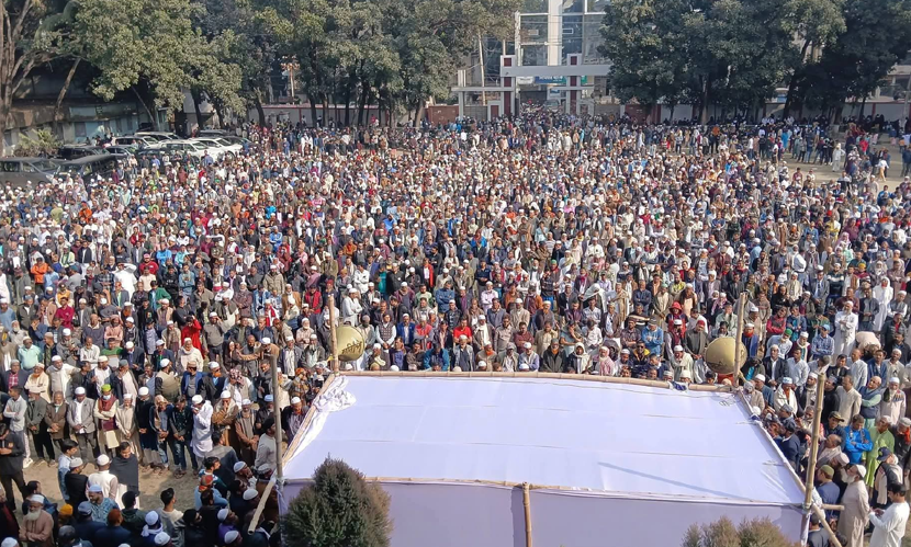 টাঙ্গাইলে সাবেক স্বরাষ্ট্রমন্ত্রী মাহমুদুল হাসানের জানাজা ও দাফন সম্পন্ন