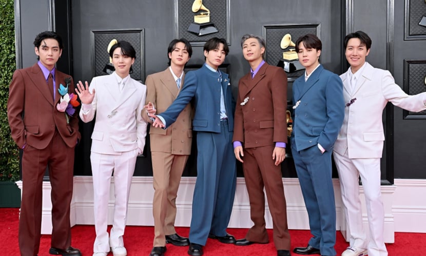 বছরজুড়ে ৩৪ শহরে বিটিএসে’র বিশ্ব সফর ঘোষণা