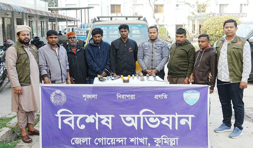 কুমিল্লায় ১ মাসে গ্রেফতার ১৩৮২, বিপুল মাদক ও অস্ত্র উদ্ধার