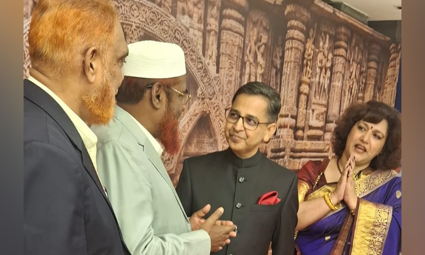 ভারতের জনগণকে জামায়াতের আমিরের পক্ষ থেকে শুভেচ্ছা